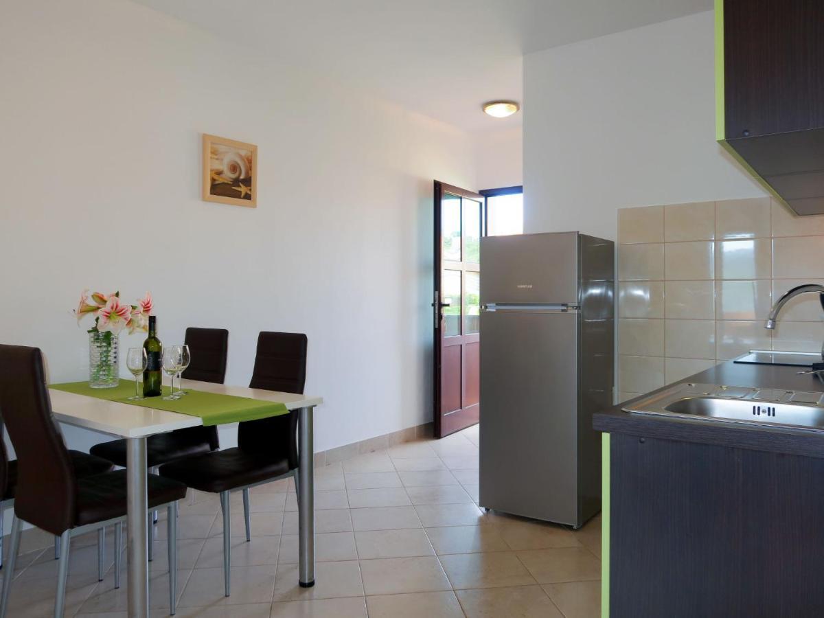 Apartment Rosic - Krk217 By Interhome Kornić Eksteriør billede